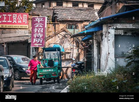 寧海路街道怎麼樣，一個充滿故事與風情的城市角落探索